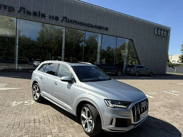 Авто Audi Q7 2023 № 7884924