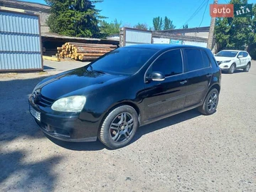 Авто Volkswagen Golf 2004 № 7885002