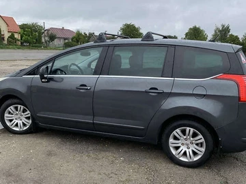 Авто Peugeot 5008 2010 № 7885108