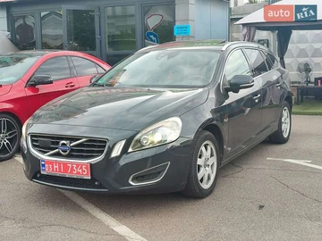 Авто Volvo V60 2011 № 7885187