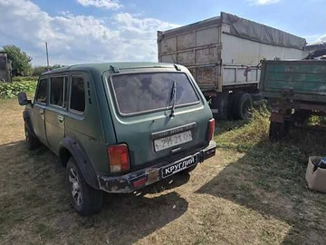 Авто ВАЗ 2131 Нива 2000 № 7885318