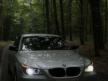 Авто BMW 5 Series 2004 № 7885567