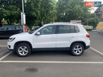 Авто Volkswagen Tiguan 2012 № 7885636
