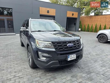 Авто Ford Explorer 2016 № 7885716