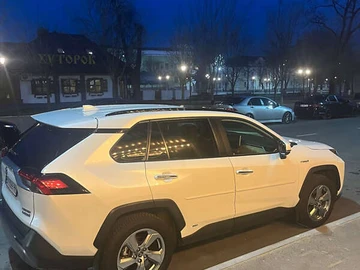 Авто Toyota Rav4 2019 № 7885749