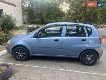 Авто Chevrolet Aveo 2003 № 7885802
