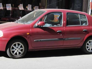 Авто Renault Clio 2001 № 7885827