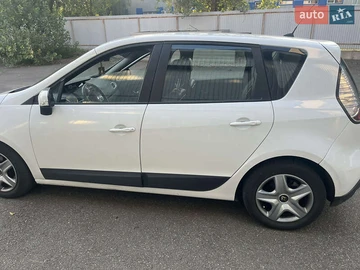 Авто Renault Scenic 2012 № 7885974