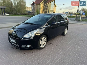 Авто Peugeot 5008 2012 № 7886019