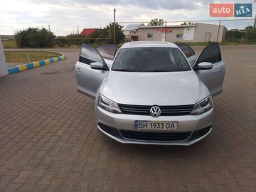 Авто Volkswagen Jetta 2014 № 7886091