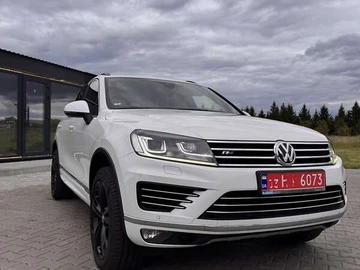 Авто Volkswagen Touareg 2017 № 7886226