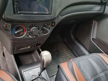 Авто Chevrolet Aveo 2011 № 7886292