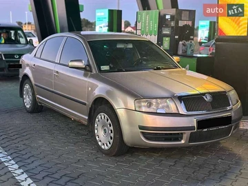 Авто Skoda Superb 2005 № 7886299
