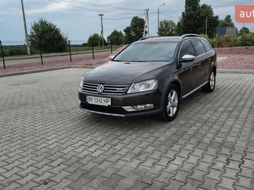 Авто Volkswagen Passat Alltrack 2012 № 7886395