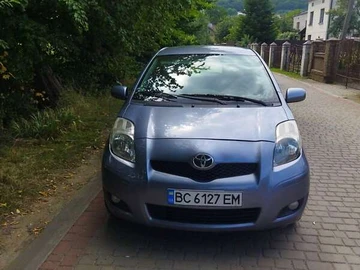 Авто Toyota Yaris 2010 № 7886793