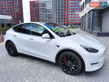 Авто Tesla Model Y 2022 № 7886970