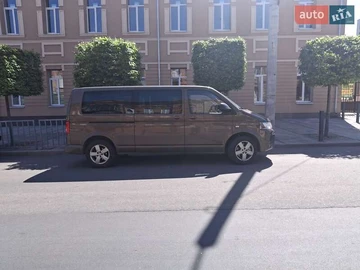 Авто Volkswagen Multivan 2012 № 7887156