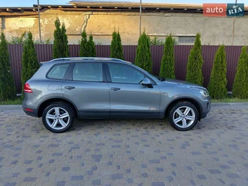 Авто Volkswagen Touareg 2016 № 7887164