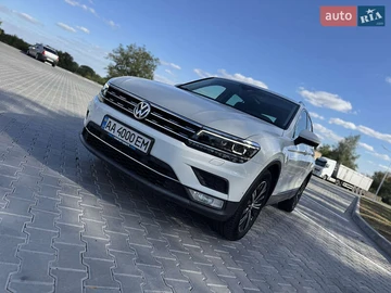 Авто Volkswagen Tiguan 2017 № 7887170