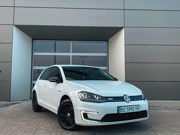 Авто Volkswagen E-Golf 2015 № 7887381