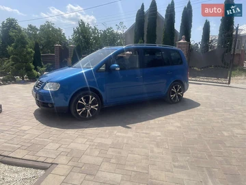 Авто Volkswagen Touran 2006 № 7887620