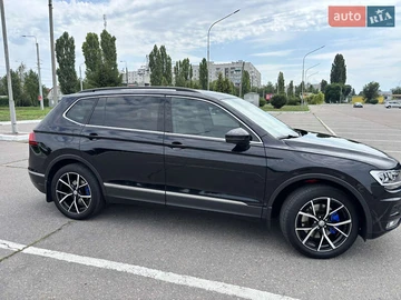 Авто Volkswagen Tiguan 2017 № 7887905