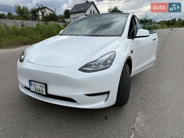 Авто Tesla Model Y 2024 № 7887988