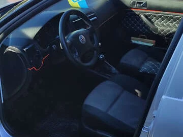 Авто Volkswagen Golf 2000 № 7888142
