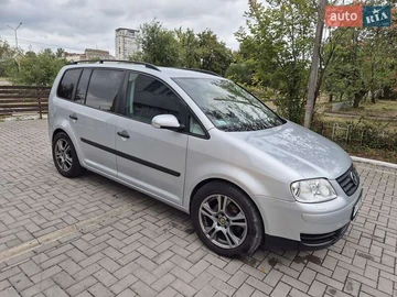 Авто Volkswagen Touran 2003 № 7888219
