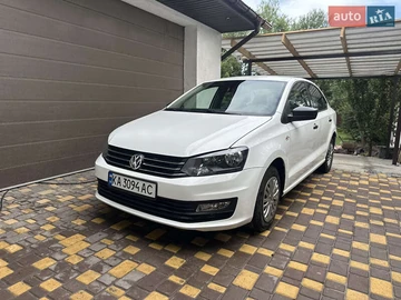 Авто Volkswagen Polo 2019 № 7888268