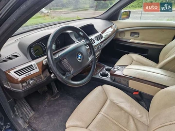 Авто BMW 7 Series 2007 № 7888456