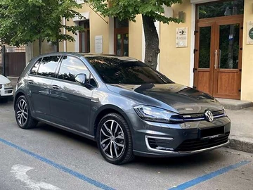 Авто Volkswagen E-Golf 2020 № 7888481