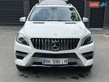 Авто Mercedes M-Class 2015 № 7888523
