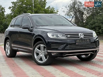 Авто Volkswagen Touareg 2015 № 7888547