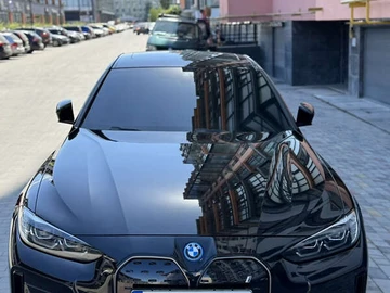 Авто BMW I4 2023 № 7888574