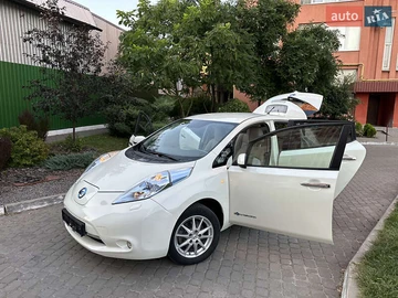 Авто Nissan Leaf 2012 № 7888777