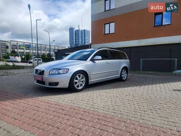 Авто Volvo V50 2011 № 7888941