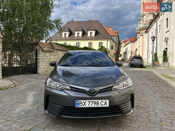 Авто Toyota Corolla 2017 № 7889070