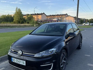 Авто Volkswagen E-Golf 2018 № 7889083