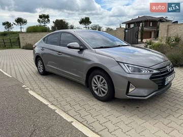 Авто Hyundai Elantra 2020 № 7889110