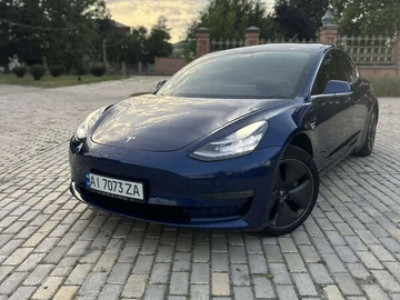 Авто Tesla Model 3 2019 № 7889135