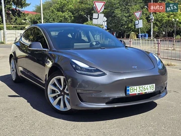 Авто Tesla Model 3 2020 № 7889139