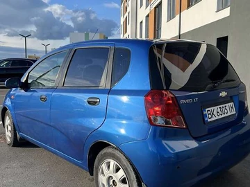 Авто Chevrolet Aveo 2005 № 7889330