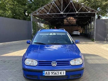 Авто Volkswagen Golf 2000 № 7889371