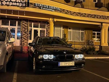 Авто BMW 5 Series 2003 № 7889418