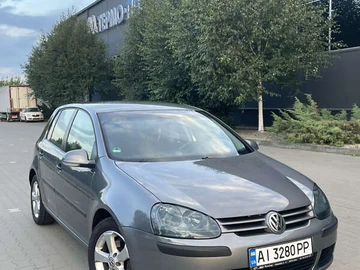 Авто Volkswagen Golf 2004 № 7889433