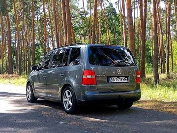 Авто Volkswagen Touran 2004 № 7889442
