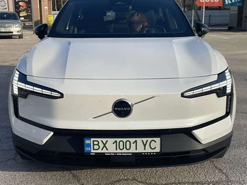 Авто Volvo Ex30 2023 № 7889528