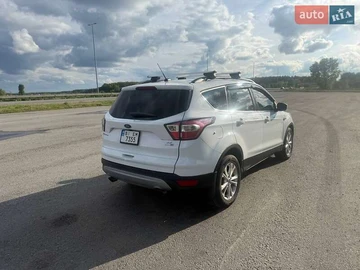 Авто Ford Escape 2016 № 7889556