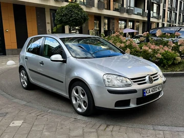 Авто Volkswagen Golf 2004 № 7889624